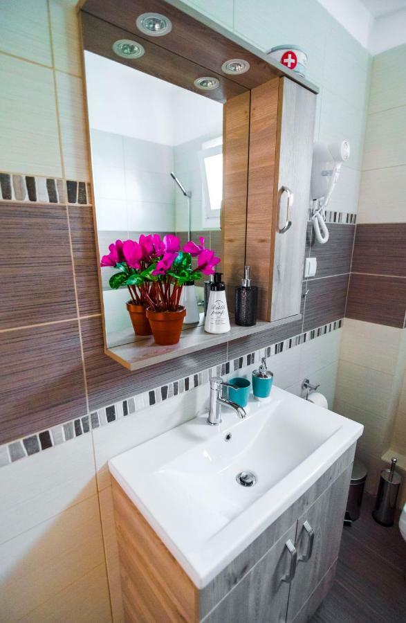 Sea Breeze Flat Apartment Кавала Екстериор снимка